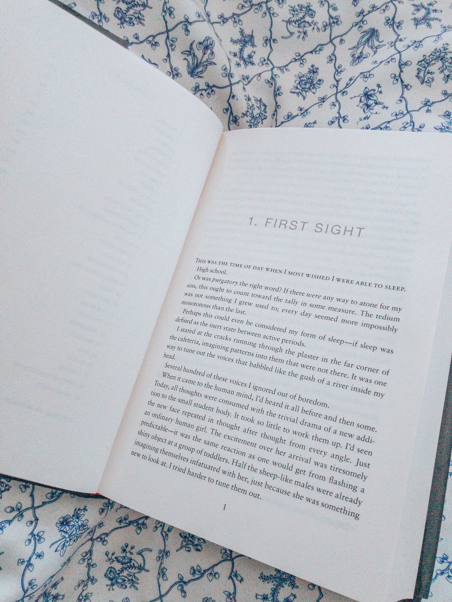 Lounanas's tweet photo. She took a couple extra days to arrive but so worth it.

I read the first sentence and had to take a break because I never thought this day would come ♥️ #MidnightSun https://t.co/9CI8LykdcE