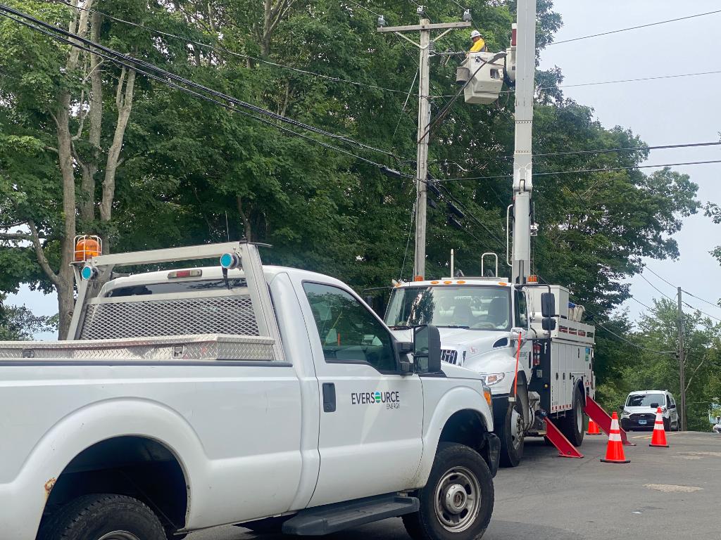 Eversource CT tweet media