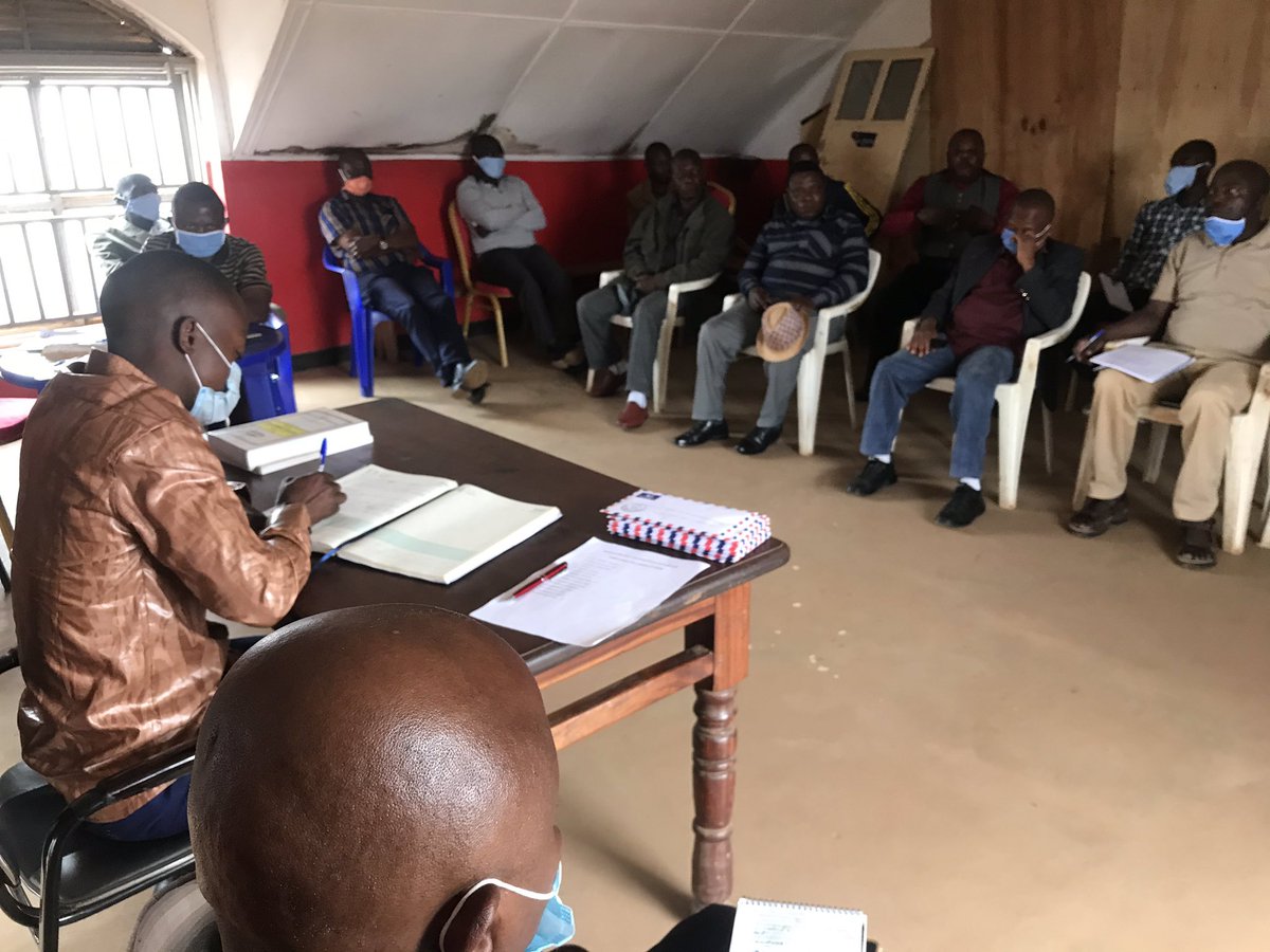 iubwe2's tweet photo. Soucieux de vouloir recarder les activités minières artisanales dans. Ému et Lubero Province Nordkivu, il a été important pr ns d’animer une séance avec les coopératives minières de Béni et Lubero. Saemape Nord-Kivu ! https://t.co/nZjK320Dwp