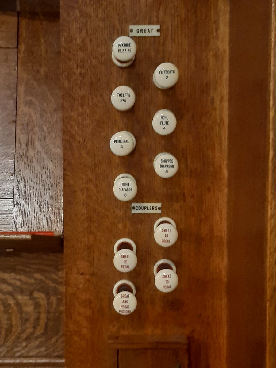 DrChrisMaxim's tweet photo. Some pictures for my #organbuff friends! The Rushworth & Dreaper organ of St Peter's, Heswall, Wirral. https://t.co/zXt4zpdPc1