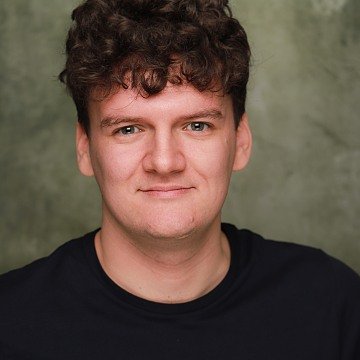 AkmTalent's tweet image. Hello everyone,
Our client Matt Warden is playing the role of Antonio in 'Twelfth Night' with the Daucus Carota Theatre Company, on at 1pm. 

Here is the link to have a look! facebook.com/events/s/virtu…

@_MattWarden