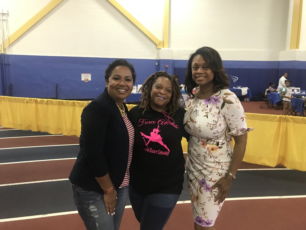 kikiant13's tweet photo. I was blessed to be in a photo with two of my favorite broadcast journalists ⁦@DCAllisontv⁩ you will be missed on channel 5 news ❤️ https://t.co/wH4Lo162Di