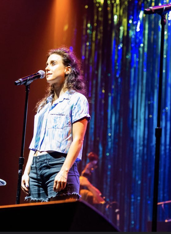 lauren lopez is gorgeous:a (v long) thread