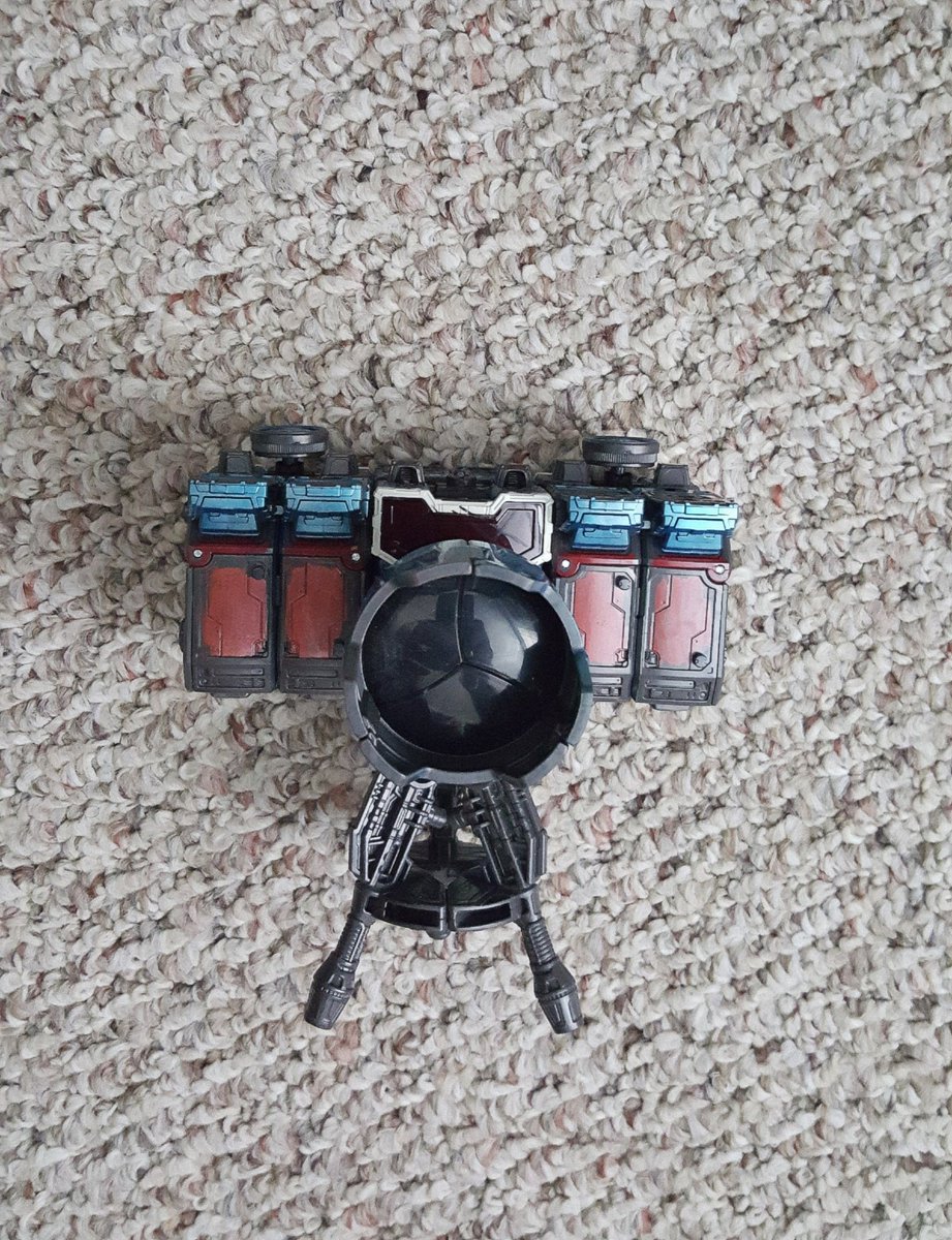 Goodfella7817's tweet photo. Found a third Scrapface today 😀
#Transformers #Netflix #WarForCybertron #decepticons #scrapface #camera #cybertron #FYP #StaySafe #cameramode #netflixoriginalseries https://t.co/9ujdOLmeBv