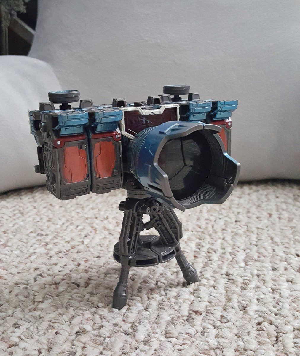 Goodfella7817's tweet photo. Found a third Scrapface today 😀
#Transformers #Netflix #WarForCybertron #decepticons #scrapface #camera #cybertron #FYP #StaySafe #cameramode #netflixoriginalseries https://t.co/9ujdOLmeBv