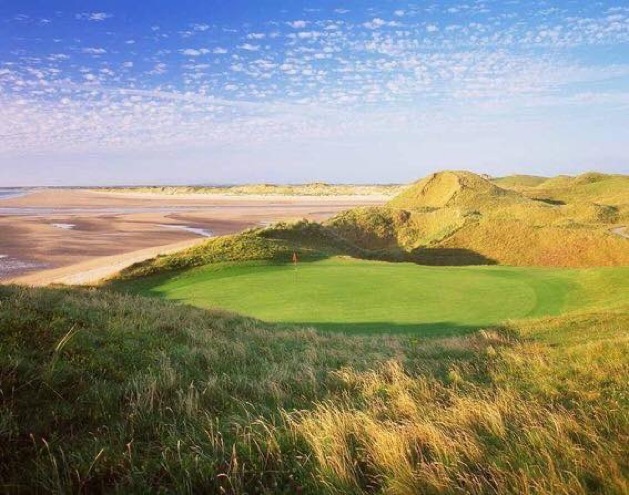 egtgolftours's tweet photo. SW of Ireland Golf Tour - Play Tralee Golf Links, Arnold Palmer designed featuring towering dunes, undulating fairways, punishing rough and cliff top tees and greens. #EGTGolfTour #Ireland #Kerry #dreamnowvisitlater  #golf  https://t.co/fL54AUwgwK https://t.co/4ccvSencQY