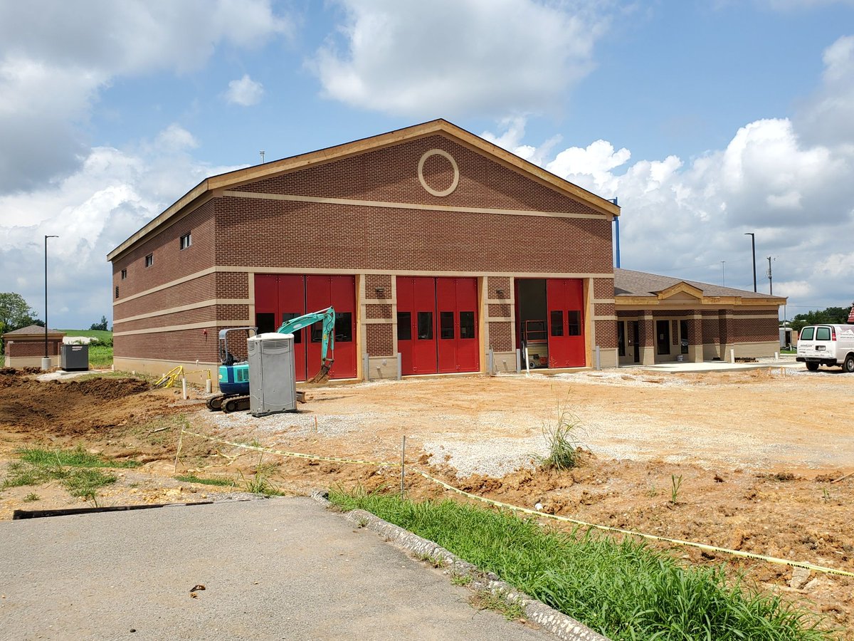 JenkinsEssex's tweet image. Jenkins-Essex is nearing completion on the Elizabethtown Fire Station #2. As final finishes are being installed, we are excited to provide this new facility for the City of Elizabethtown.

#construction #elizabethtownkentucky #elizabethtownfiredepartment