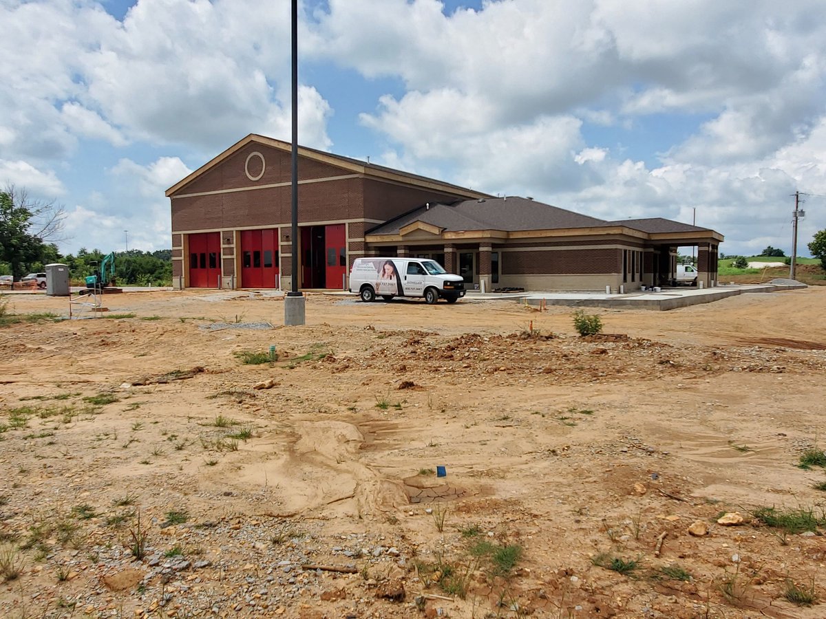 JenkinsEssex's tweet image. Jenkins-Essex is nearing completion on the Elizabethtown Fire Station #2. As final finishes are being installed, we are excited to provide this new facility for the City of Elizabethtown.

#construction #elizabethtownkentucky #elizabethtownfiredepartment