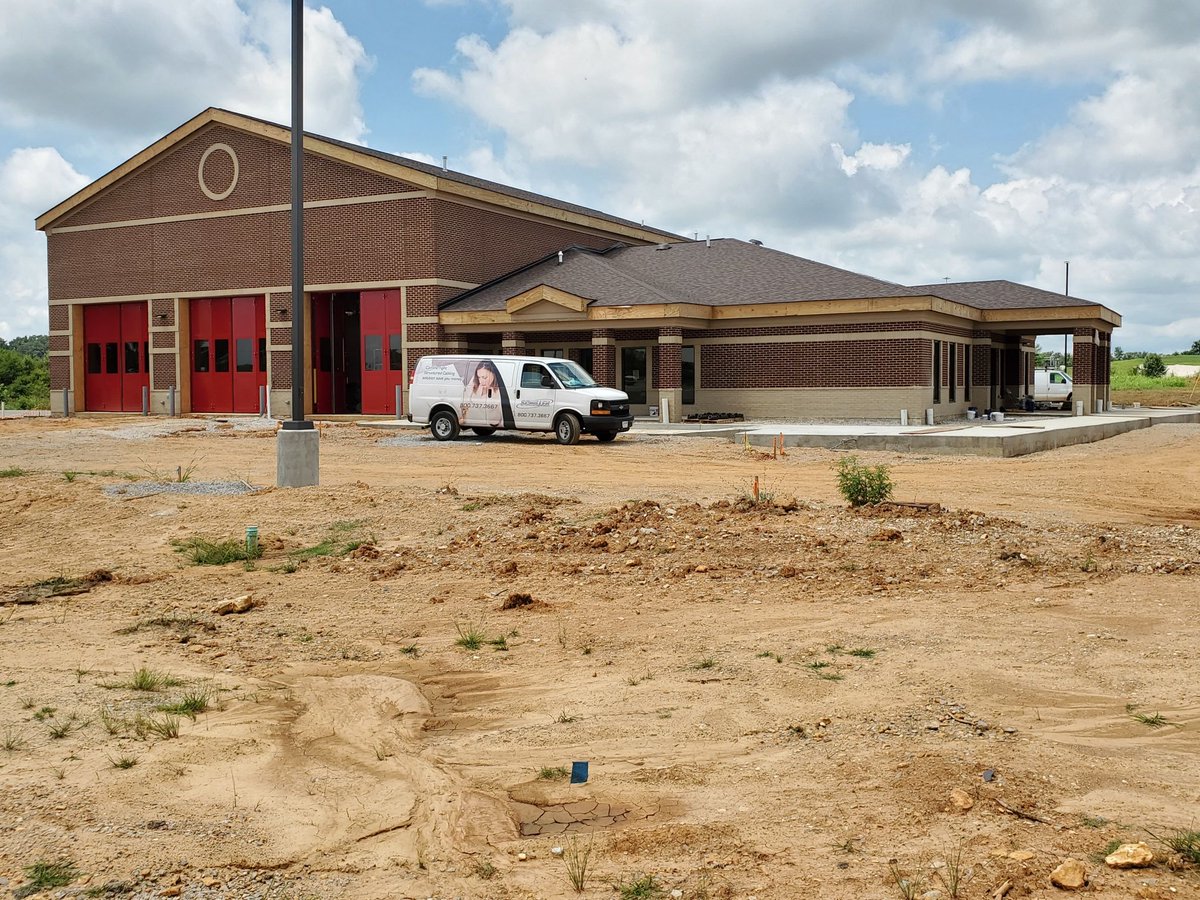 JenkinsEssex's tweet image. Jenkins-Essex is nearing completion on the Elizabethtown Fire Station #2. As final finishes are being installed, we are excited to provide this new facility for the City of Elizabethtown.

#construction #elizabethtownkentucky #elizabethtownfiredepartment