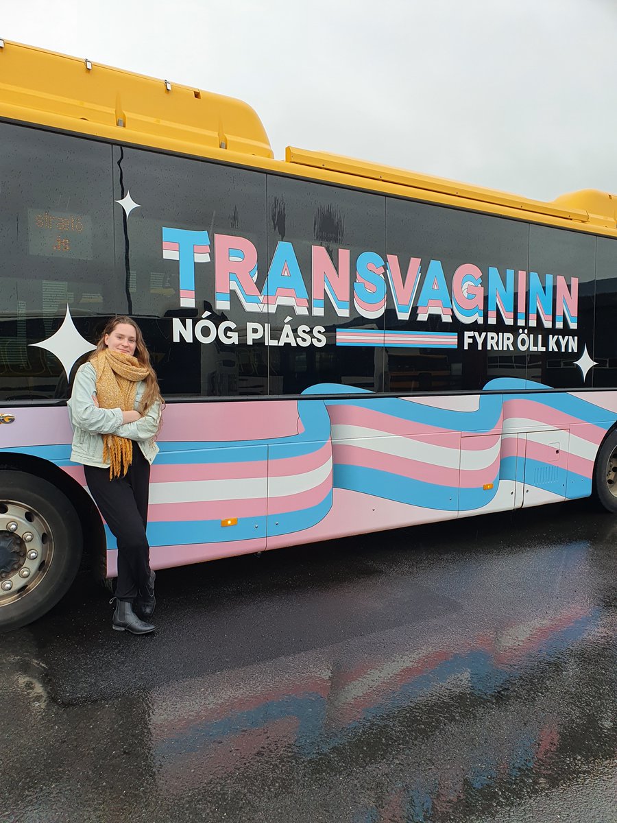 Strætó (@straetobs) on Twitter photo 🏳️⚧️🏳️🌈Í tilefni Hinsegin daga þá höfum við hannað heilmerktan strætisvagn tileinkaðan transfólki á Íslandi og baráttu þeirra. Tökum þátt í Hinsegin dögum með því að vera sýnileg á samfélagsmiðlum, skreytum heima og deilum fögnuðinum með myllumerkinu #hinseginheima <a href="/ReykjavikPride/">Hinsegin dagar - Reykjavik Pride</a> 🏳️⚧️🏳️🌈Í tilefni Hinsegin daga þá höfum við hannað heilmerktan strætisvagn tileinkaðan transfólki á Íslandi og baráttu þeirra. Tökum þátt í Hinsegin dögum með því að vera sýnileg á samfélagsmiðlum, skreytum heima og deilum fögnuðinum með myllumerkinu #hinseginheima <a href="/ReykjavikPride/">Hinsegin dagar - Reykjavik Pride</a>
