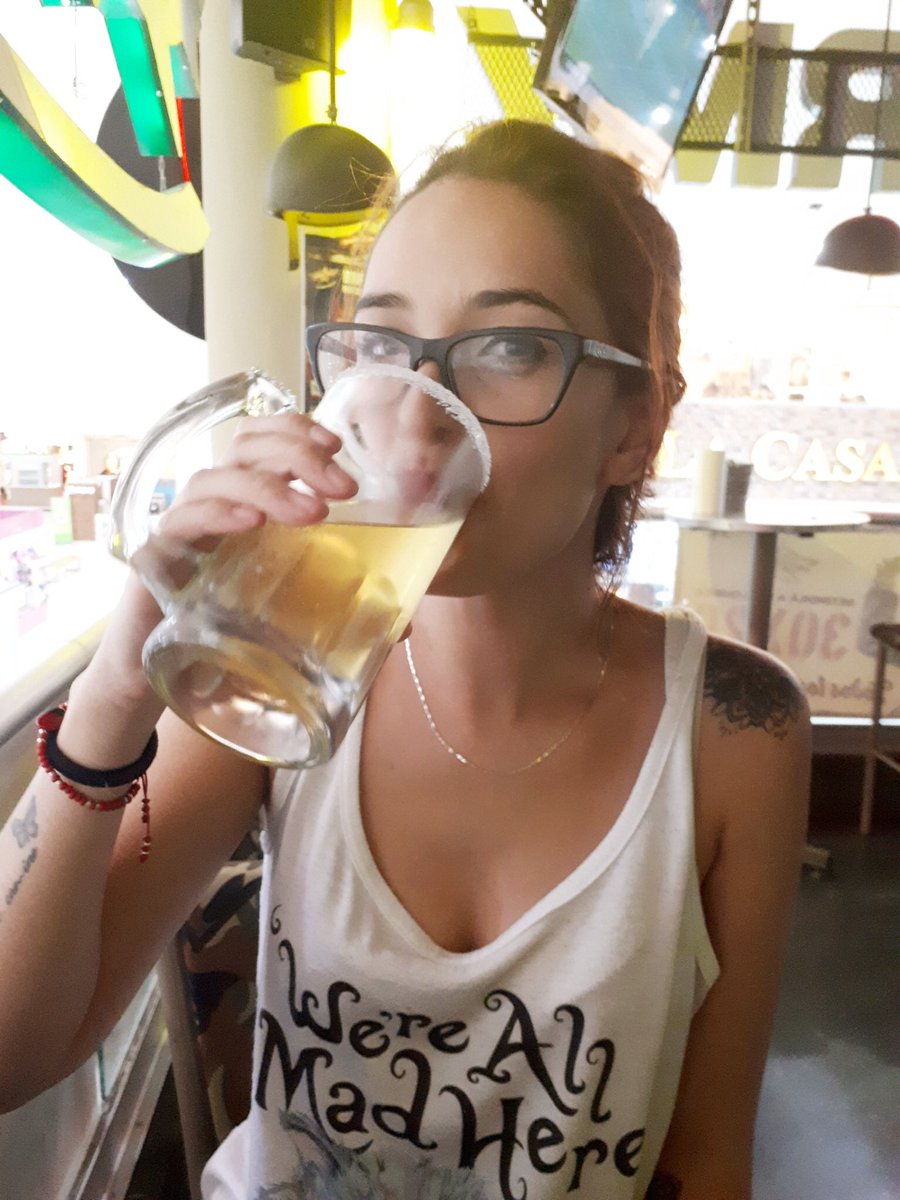 LilickPop's tweet photo. #DiaDeLaCerveza https://t.co/QanMV73tCS