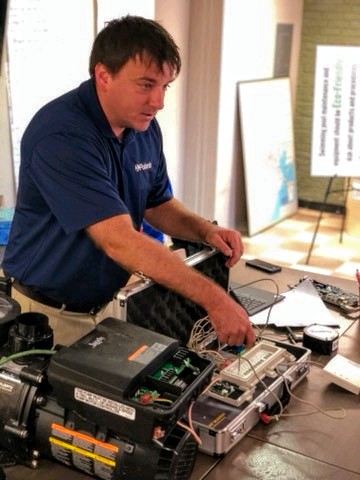 Manningpools's tweet image. Education never stops! MPS repair department with @Fluidra_NA representative Marshall David learning what's new! #poolrepairs #zodiac #fluidra #MPS