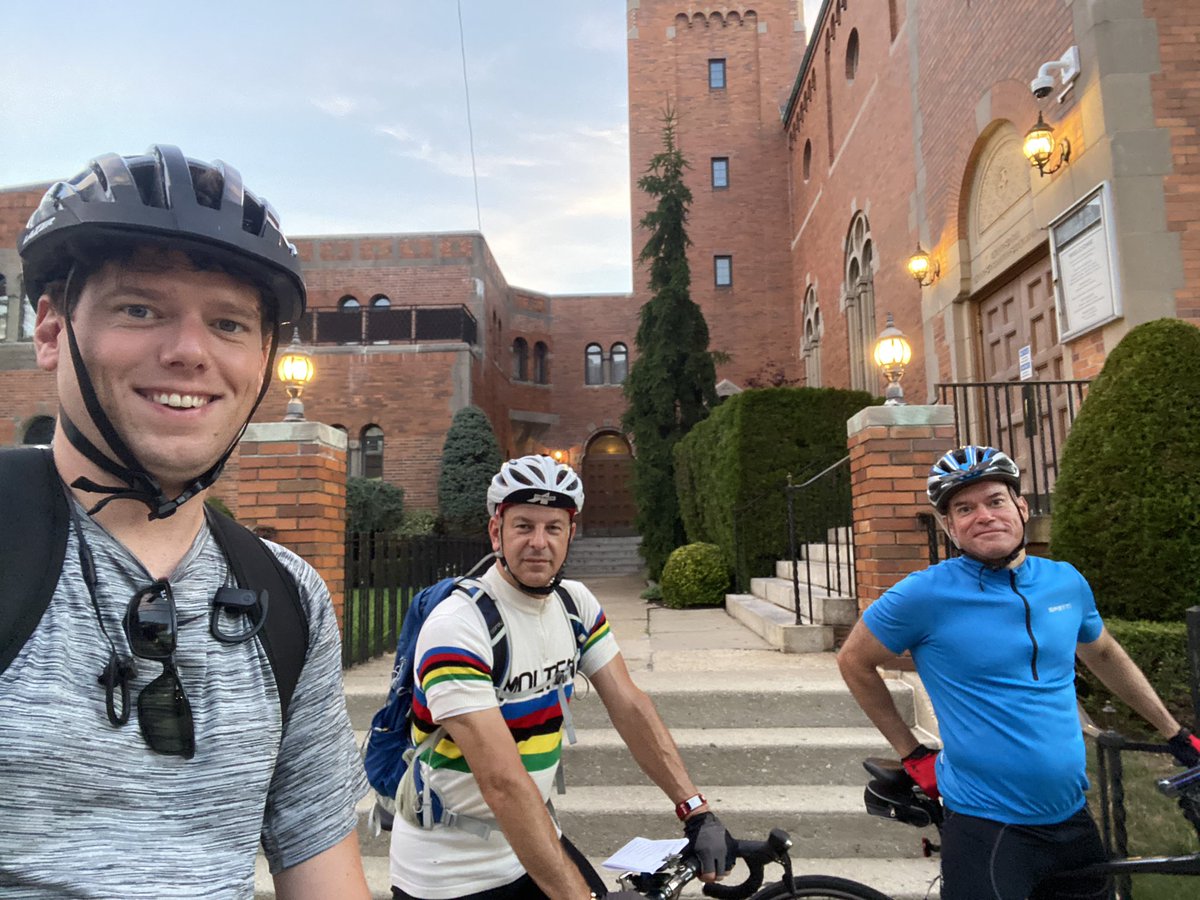 monicamoralestv's tweet photo. Praying and Peddling on His Bike this Priest raised $20,000 dollars for his food pantry in Queens, feeding over 150 families! Father Christopher Heanue says he’s not athletic but did it!  If you want to give https://t.co/VFnWPV5YVa @pix11news @rhcatholic @BrooklynDiocese https://t.co/OI8xuGSqa1