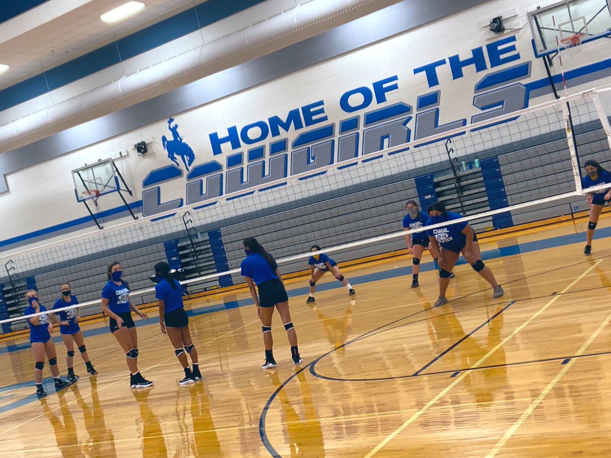 ehscowgirls's tweet photo. Cowgirls are geared up and excited for the first vb scrimmage tomorrow! 😍💙🏐 https://t.co/IlhKJpiVEx