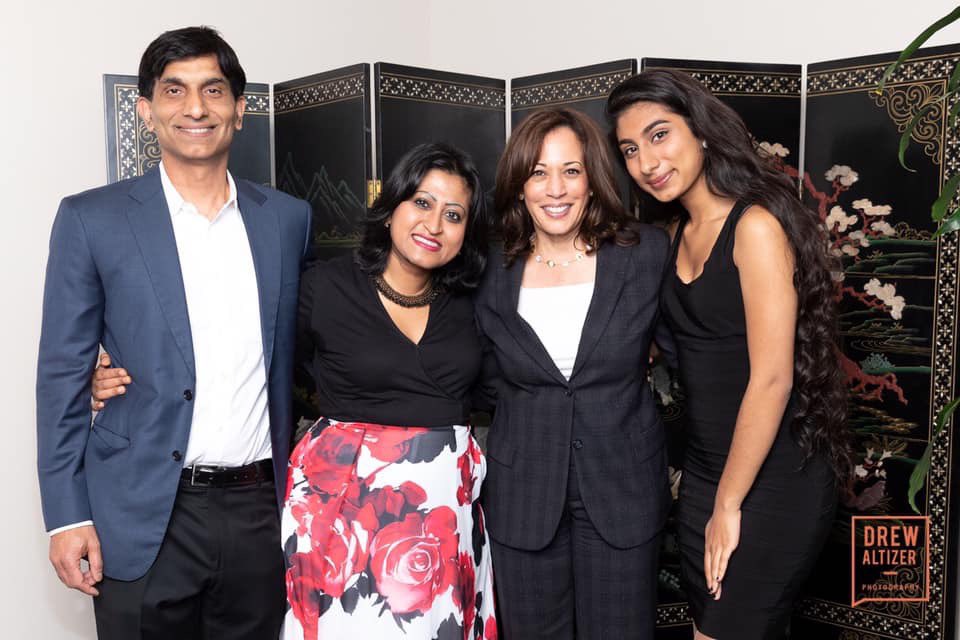 Long thread... As I anxiously await news of VP Selection along with millions of  #KHive today, I am taking a moment to reflect on what it has meant to me to be part of the beautifully diverse & passionate  #KHive & why I believe she is THE VP candidate for this moment in history..