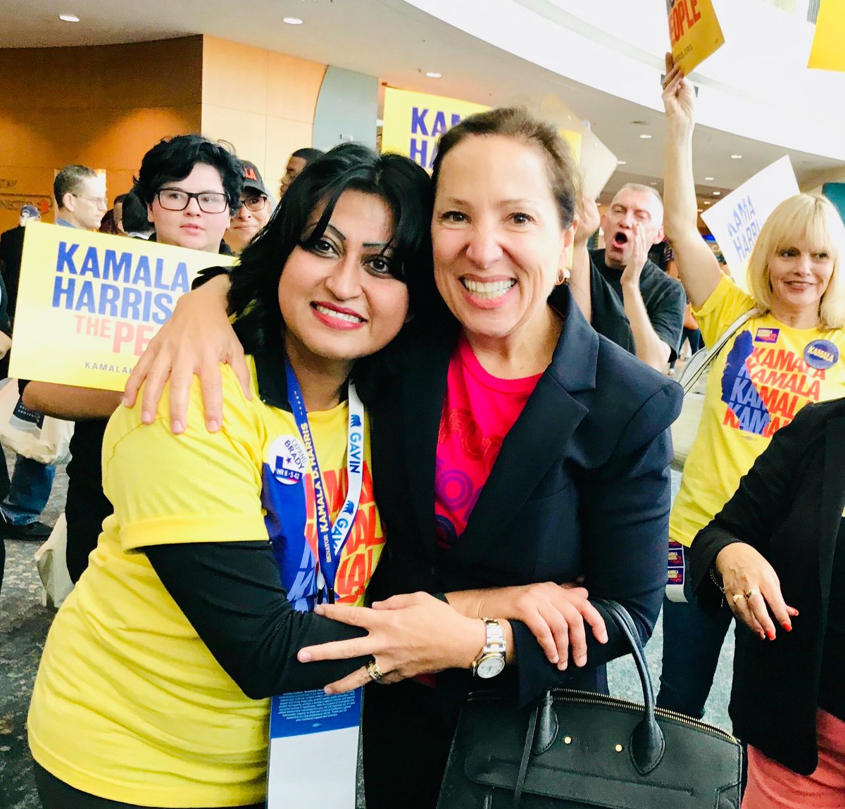 I’ll never forget the powerful testimonials I heard while leading  @KamalaHarris supporters in chants and encouraging them to share their personal journeys...beautiful souls who had been marginalized and experienced so much pain, who saw in Kamala, a voice of inclusion and hope.