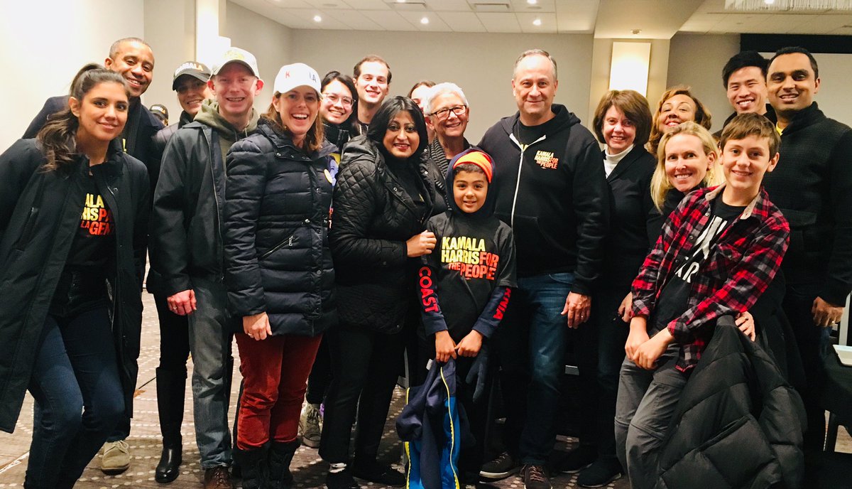 I understood the meaning of Iowa nice when I canvassed with a group of supporters the following day after hearing a pep talk from  @douglasemhoff  @KamalaHarris’ passionate cheerleader, & got invited to join random strangers for tea and cookies while canvassing..