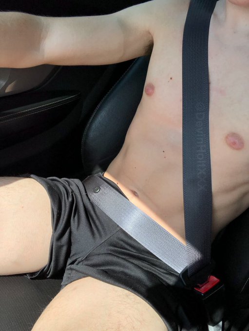 Omw https://t.co/k6tamN10uS