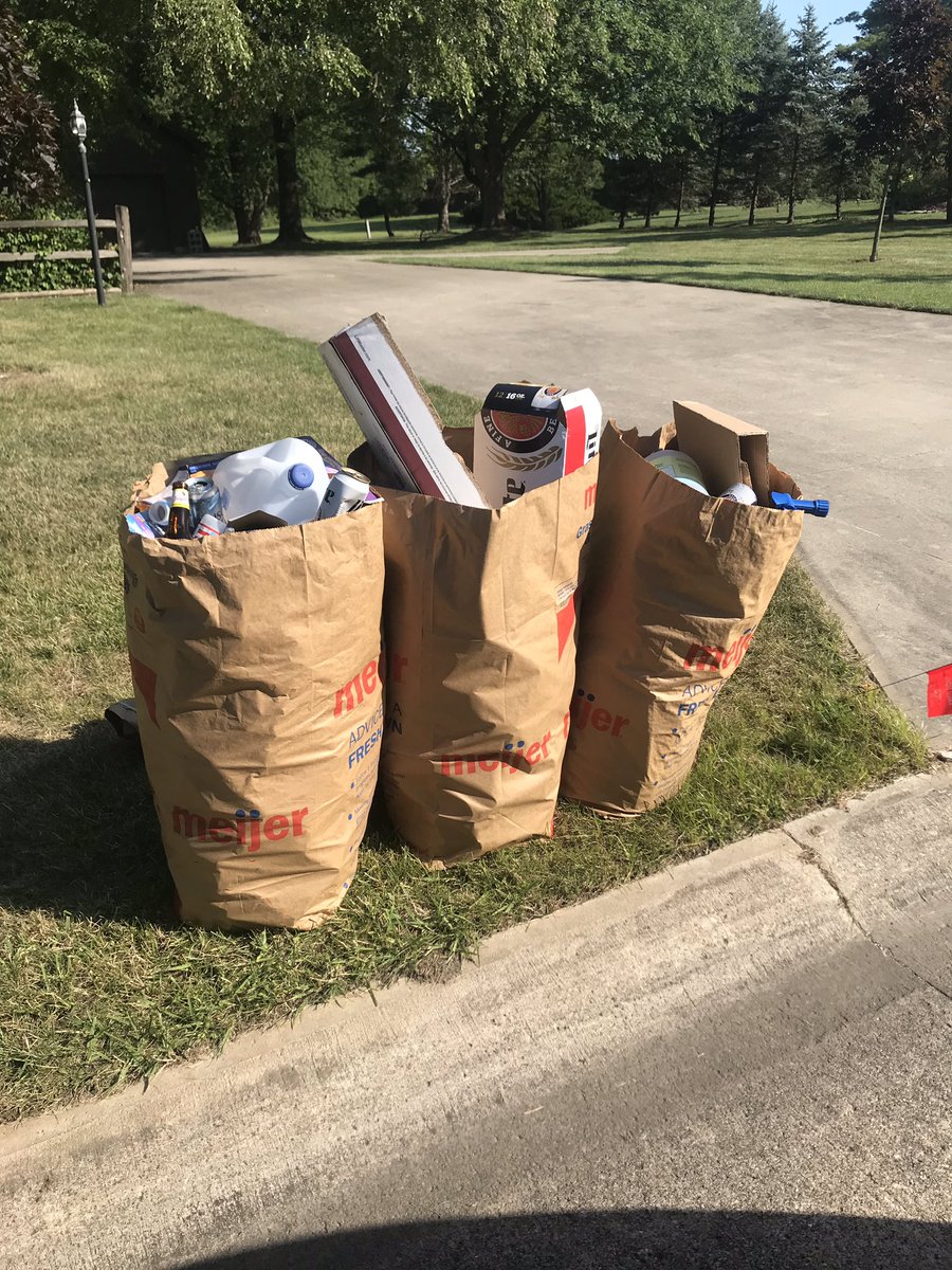 MrsHunsche's tweet photo. 3 weeks worth of recycling. We’ve asked @CityofFortWayne for a recycling bin 4 times. They don’t have one to deliver, but won’t pickup what we have because it’s not in a bin. https://t.co/ne7U02LMs3