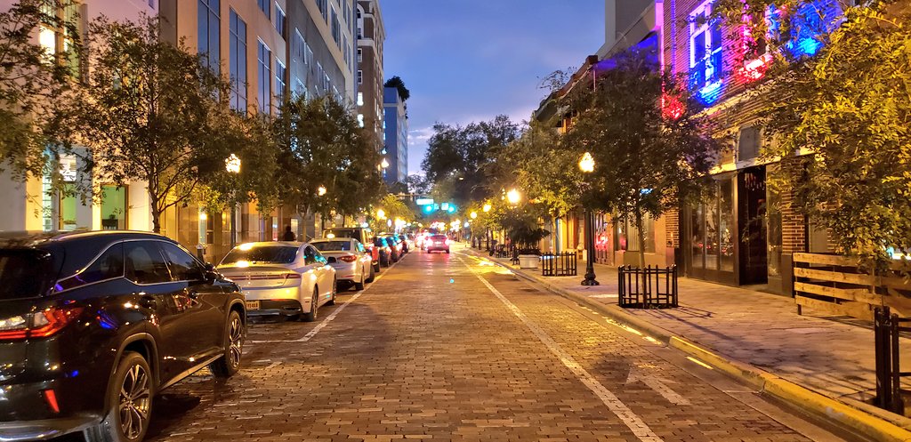 Just got to Downtown #Orlando with <a href="/MrScottEddy/">Scott Eddy ✈️</a> and <a href="/sooziethefoodie/">Suzy</a>. 

#Travel #Photographer #VisitOrlando #VisitFlorida