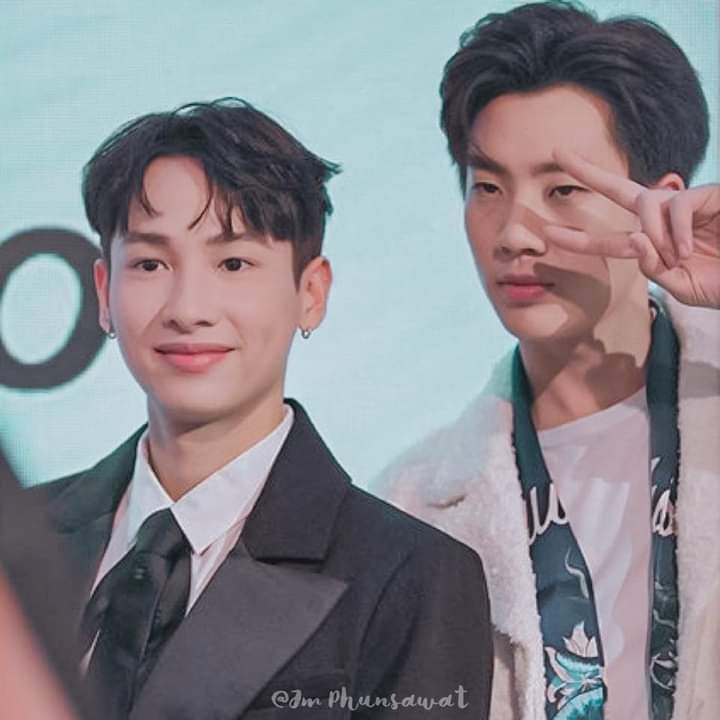 And that is the reason why Papii decided to take his step? I'm not giving Y'll a false hope but Papii really Changed a lot but in a good way wbk that papii really loathed Skinship but when Gun came he became soft--- #ออฟกัน