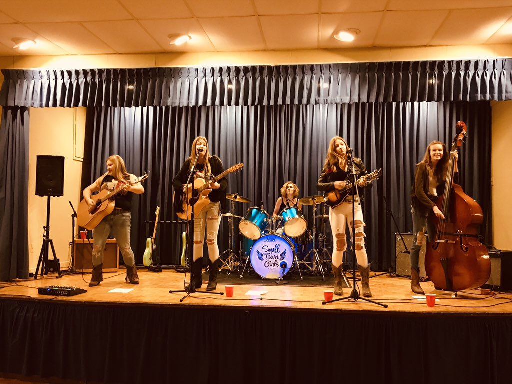 Tomorrow we are having our first in person band practice in 5 months due to covid-19! We have missed all of the music and laughs so we are super excited to work on new music and hang out tomorrow! ❤️🎶 #canadianbands #smalltowngirls #countrymusic #musicians #girlband