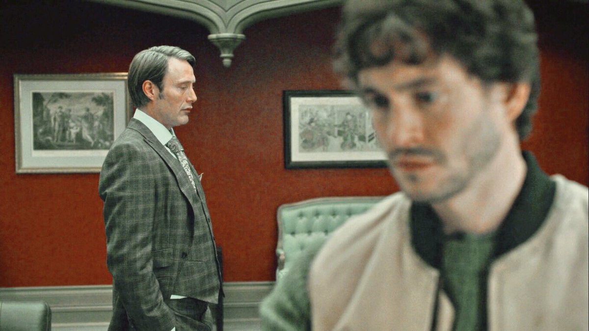 ahooel's tweet photo. Look at Hannibal trying desperately to get the attention of this boy! https://t.co/BNGQxqGlO8