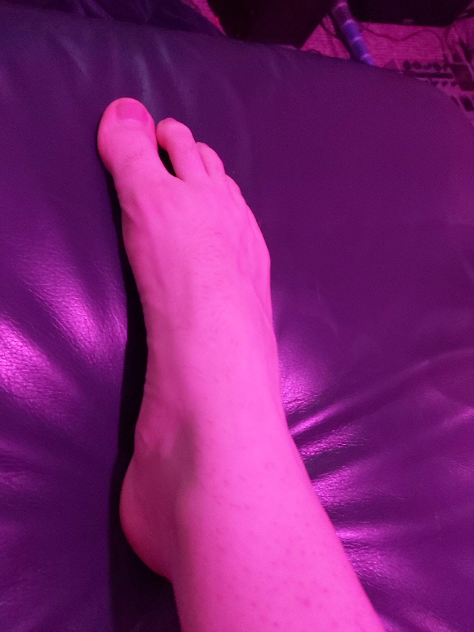 1 pic. #footfet?sh #feet #femboy #sissy #gay #onlyfans #nsfw #footfettishfriday #OnlyFansPromo https://t