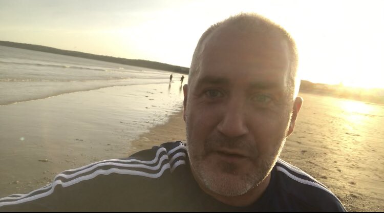 only1keogh1972's tweet photo. A rare evening jog for me (prefer a morning) but alongside the tide at our fantastic #Swansea bay made it worthwhile 🙌🏻☀️👊🏻 #anothercomeback https://t.co/6pqlLpAjAr