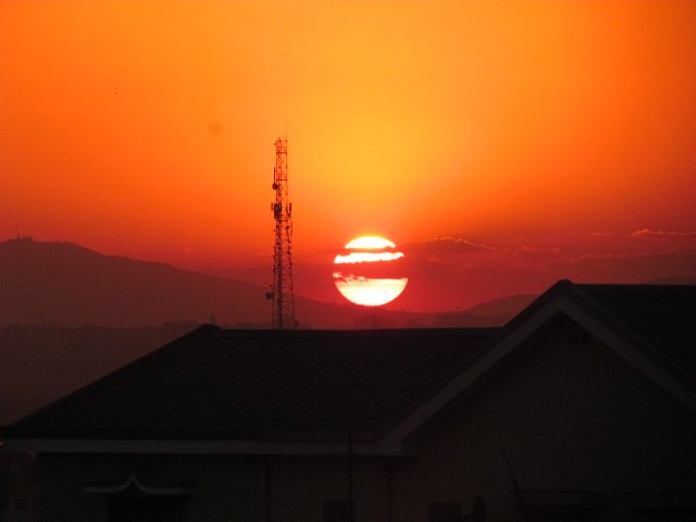 NarindraV's tweet photo. Mehmet Murat Ildan said  “When the sun is setting, leave whatever you are doing and watch it." And I did so https://t.co/t3iI0TFfX1
