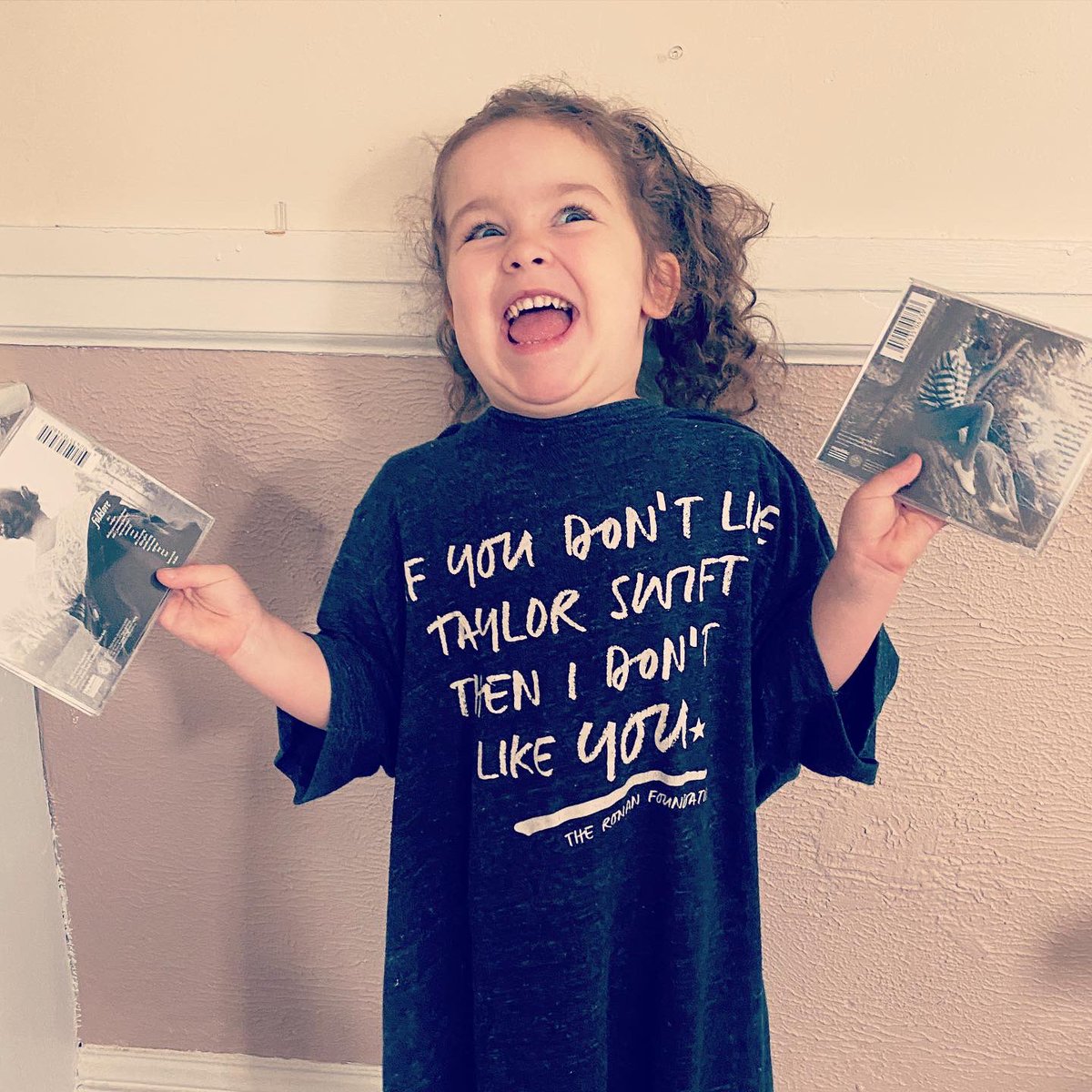 TKKSwiftie's tweet photo. πThat moment when U finally get the physical copy of #folklore in UR hands!!! My little #SecondGenerationSwiftie was so happy when I brought it home! @taylorswift13 @taylornation13 #OGSwiftieSince06 #Taylurking #cardigan #thelakes #taylurking #swifties PLZ RT for my little one! https://t.co/GfD8KyIb1q