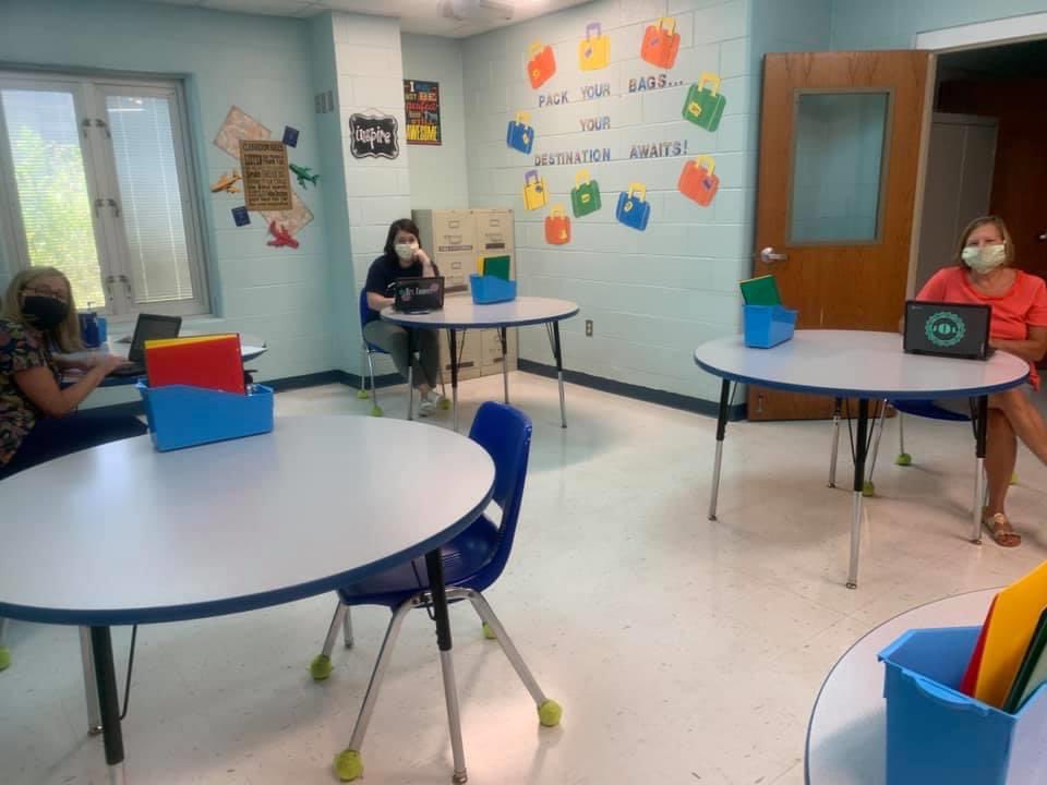 HendersonSchool's tweet photo. Staff in our district have been busy this week working with our Digital Learning Coaches learning more about integrating technology into the classroom & using Google Classroom as we prepare for any instructional transitions that may occur during the school year. #extraordinaryhcs https://t.co/OoNfzuUY1J