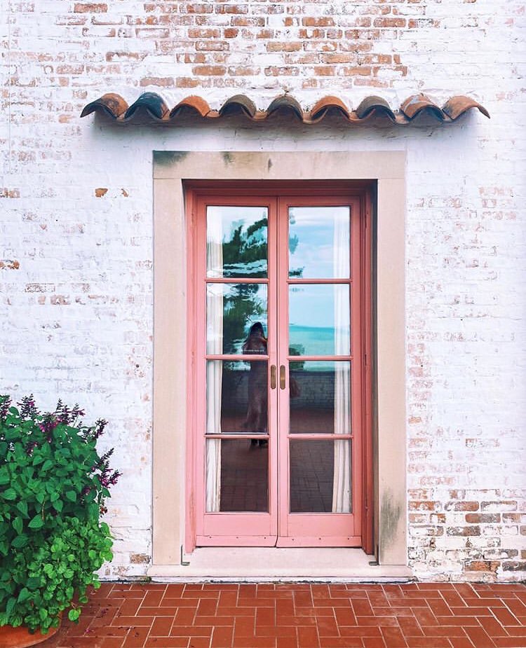 When one door closes....
📷: <a href="/summertosprinq/">M.</a> 
#dearmke