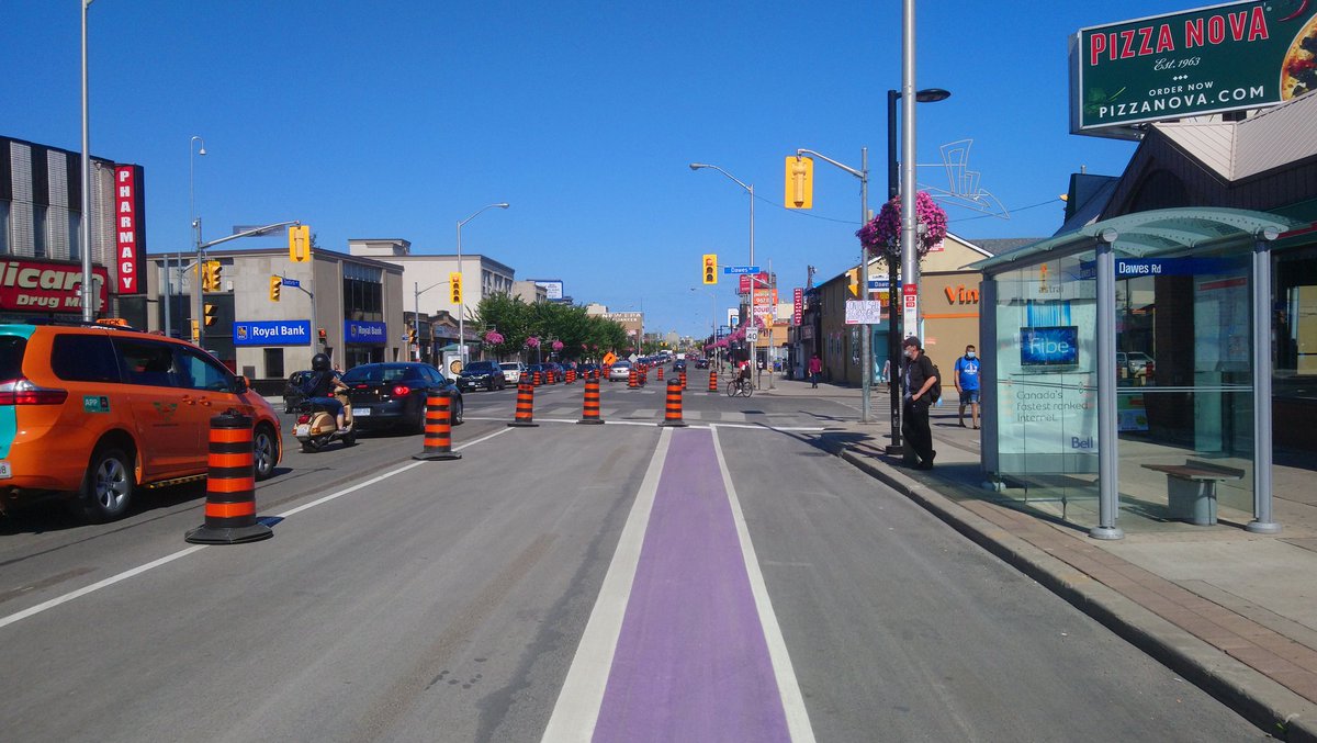 Right now,  #DestinationDanforth is complete from Broadview to Woodbine. Only the eastbound lanes are painted in from Woodbine to Dawes. Hope an extension to  #ScarbTO can be considered ASAP. C#BikeTO  #TOpoli  #ActiveTO (4/7)
