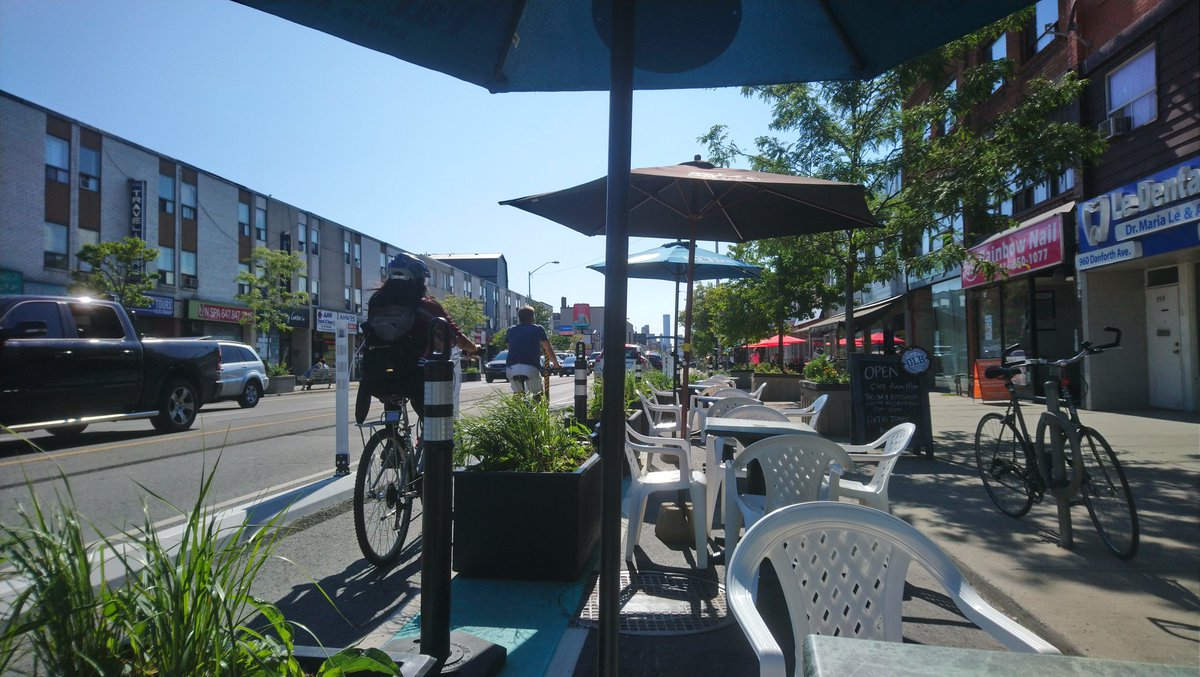 Since you can't call it  #DestinationDanforth without stopping by a local business, I grabbed an iced latte and cookie at  @TheOnlyCafe. Very good spot.  #BikeTO  #TOpoli  #ActiveTO CC  @TheDannyBIA (6/7)