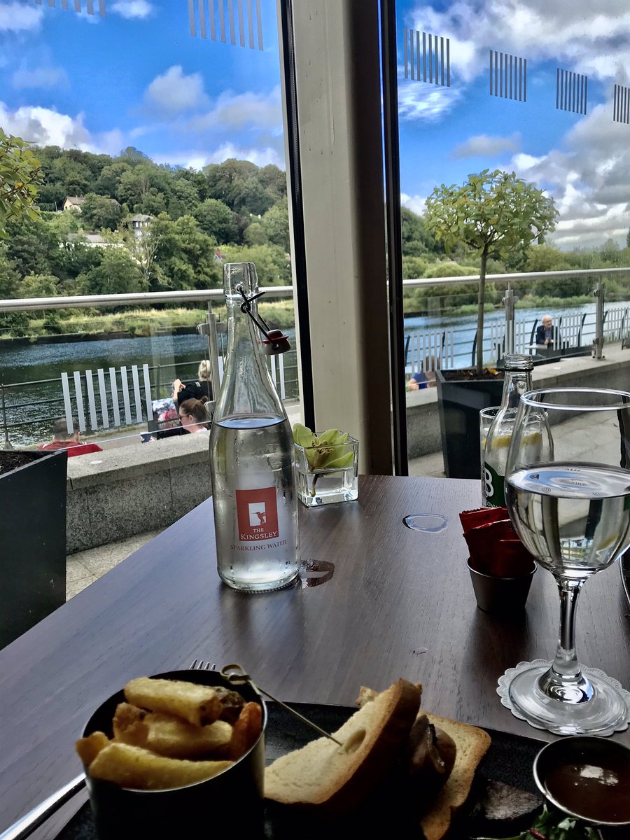 helenaobrien086's tweet photo. Another day & another treat & #purecork experience at @KingsleyHotel followed by lunch 😋 A special mention for my therapist Stephanie who immediately had me at ease & delivered the most beautiful #spatreatment 🙌🏻 The precautions in the spa were exceptional #FirstClass #CorkSpa https://t.co/X8exgtSf3D