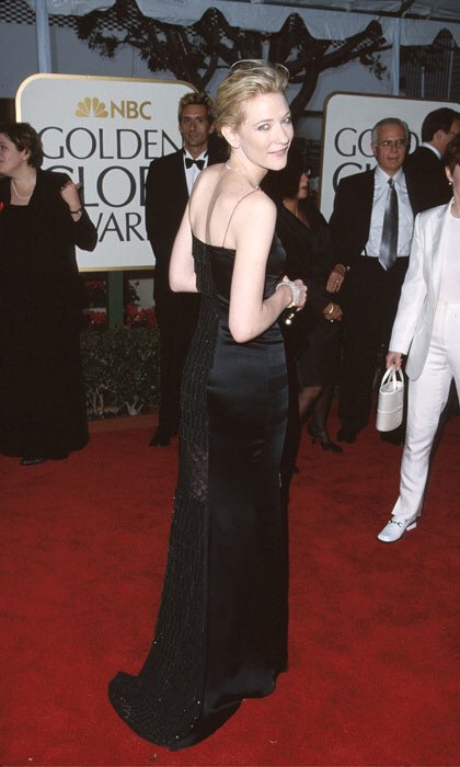 24. Cate first huge red carpet experience was at the 1999 Golden Globes. She was told to come an hour early so she’ll be in time. No one knew her so she finished the carpet in minutes. Then someone told the photographers who she was and she had to walk on it all over again.