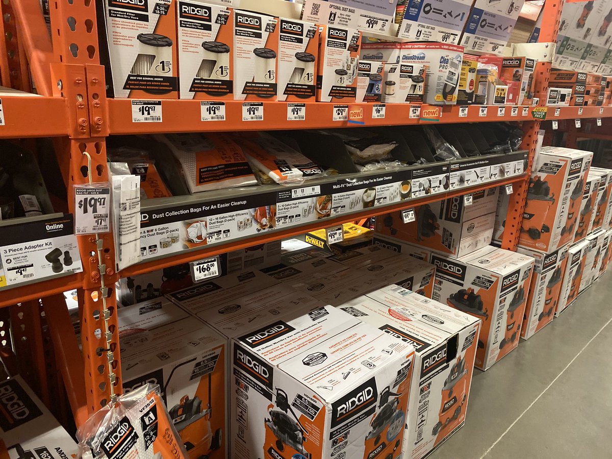 Zach_B_Curtis's tweet photo. The Issaquah Home Depot Hardware Department is in stock and ready to rock! #issaquality @Ken_D19DM @4704ShawnDixon https://t.co/2yBkpnAol6