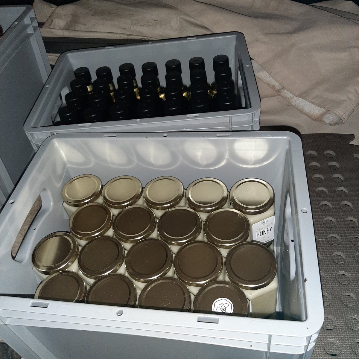 Udny Provender tweet media