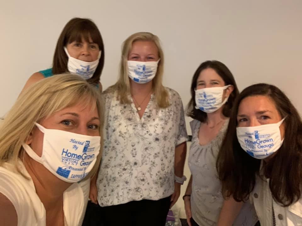 AH!  Live music, live auction, and an illusionist!  Have a deck of cards ready to participate in the magic!  Music starts at 7:10 tonight!  bidpal.net/ggp20
😁#HGG20 <a href="/GeaugaGrowth/">GGP</a> <a href="/KimmLeininger/">Kimm Leininger</a>