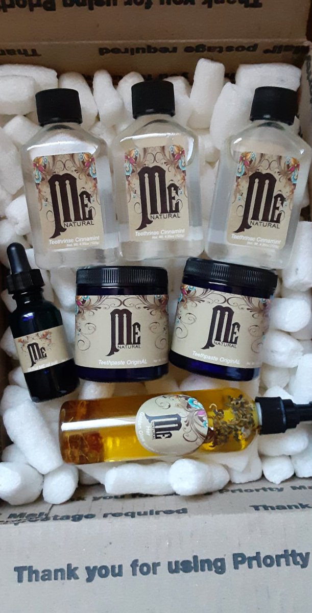 MEnaturals's tweet photo. Teethrinse, #OilPull, Teethpaste, and Body oil. The https://t.co/Ztx1ttAPQm store is a head to toe lifestyle brand. Glow up with a real natural🌿. https://t.co/bk16x8SGNO