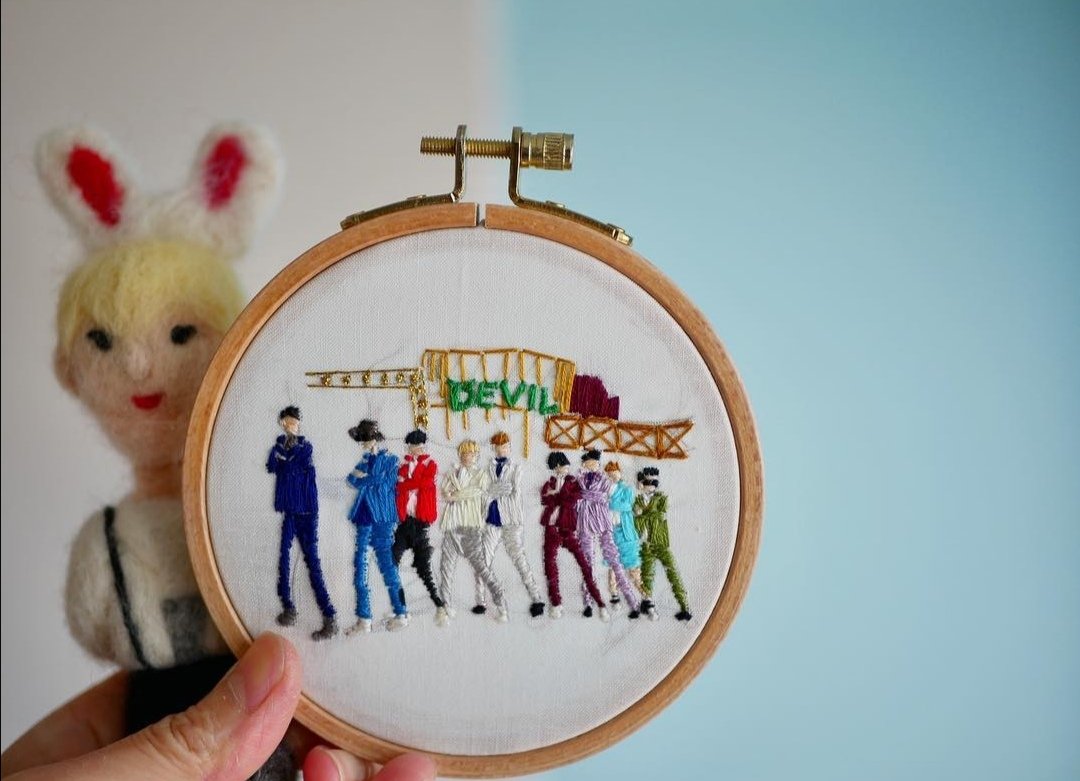 noura_wook's tweet photo. شو رأيكم حلوين 💙��💙
Which one is best 😍😍😍😍
Embroidery is a beautiful art💛💛
#سوبرجونيور #embroidery
#SUPERJUNIOR #슈퍼주니어  @SJofficial @shfly3424 https://t.co/mXz9fZKbAc