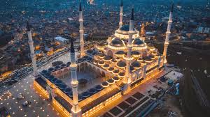sarman salepci on twitter 100 milyon dolara yapilan camlica camii nde bu cuma 34 kisi namaz kilmis cami ye ulasilsin diye de 30 milyon dolara camlica libadiye arasina toplam uzunlugu 3 bin 690 metre