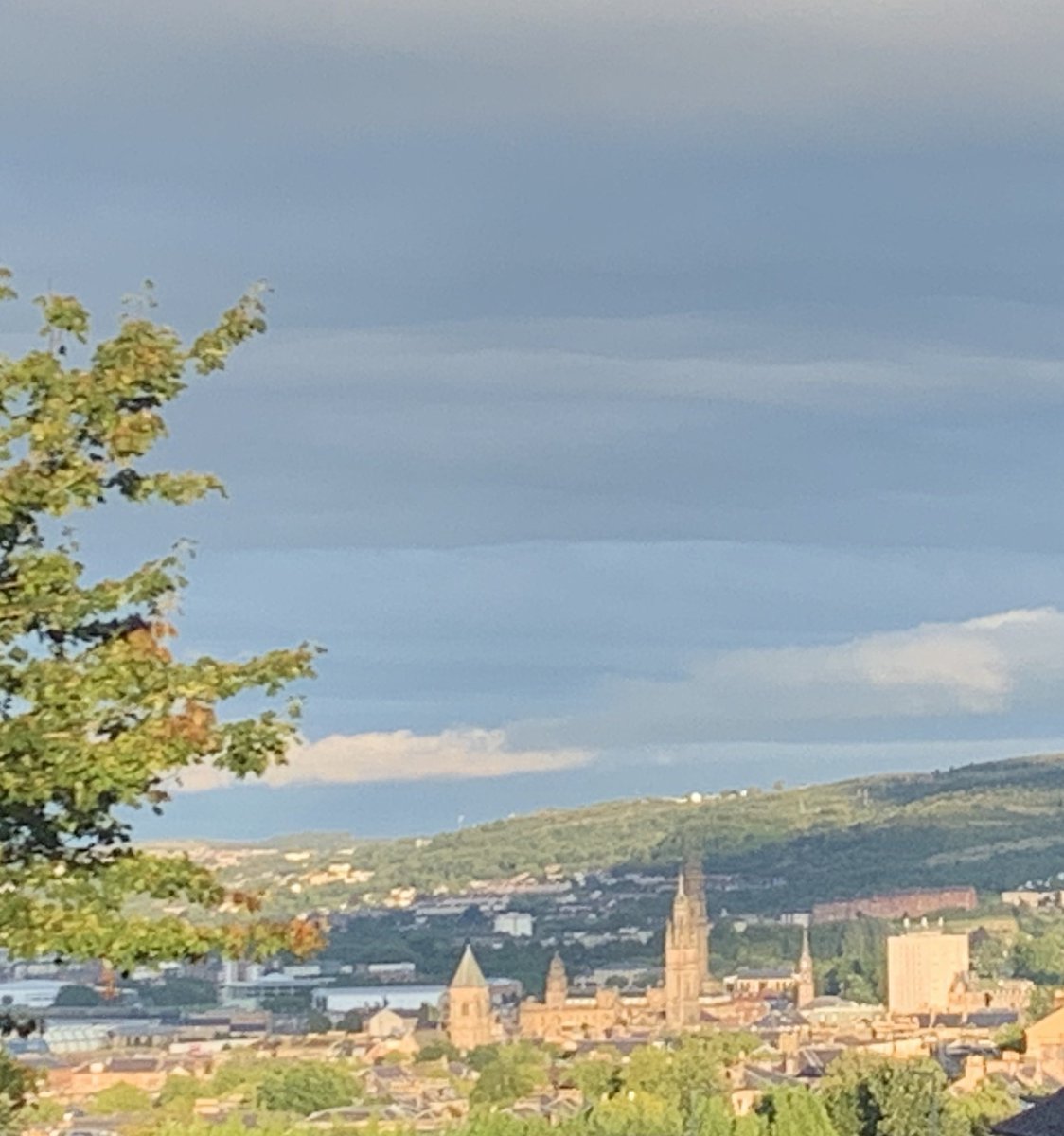 discinverclyde's tweet photo. "Home in time for a quick walk"

Thanks to @Gillnees for the photos

#Greenock #Inverclyde #Scotland #LyleHill #DiscoverInverclyde #Outdoors #RiverClyde #YCW2020 #mustseascotland #westcoastwaters #OnlyInScotland #HameTownTourist #AWindowOnScotland #LoveScotland https://t.co/W9ihhFWbsS
