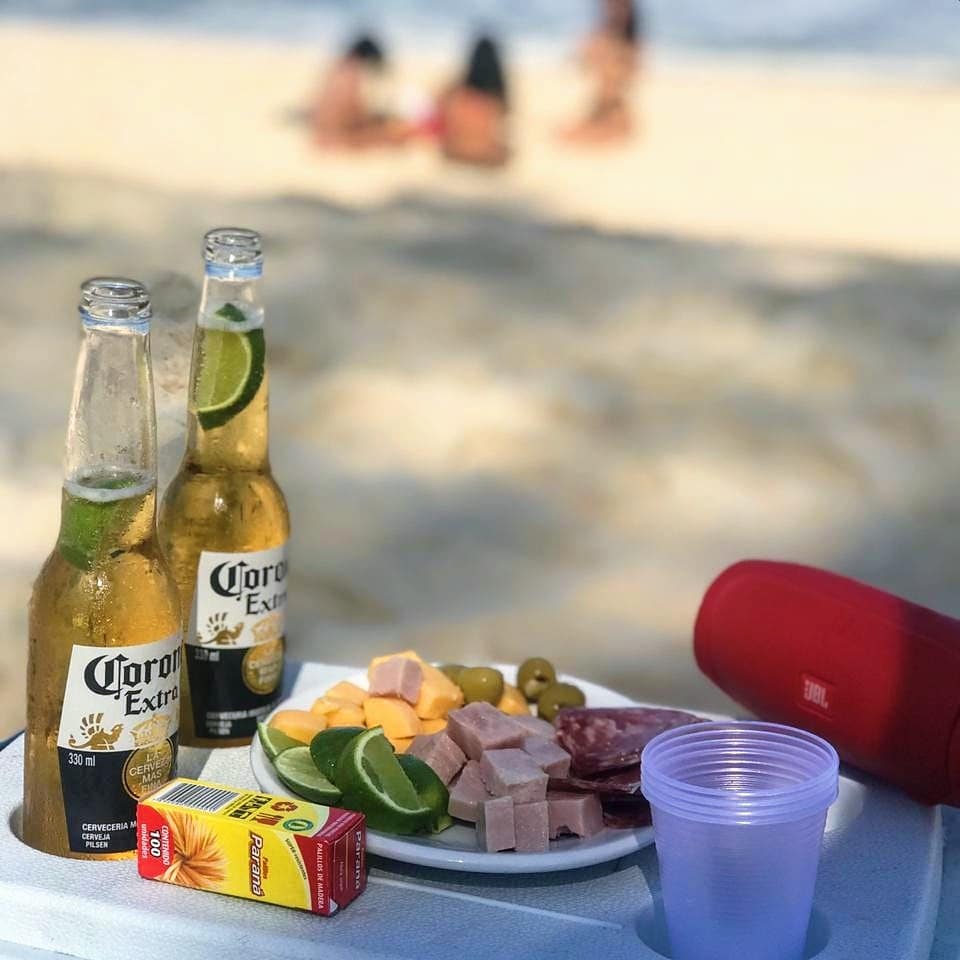 RuanChristian20's tweet photo. Praiou com os amigos 🌊☀️ https://t.co/DRXgrSq7pj