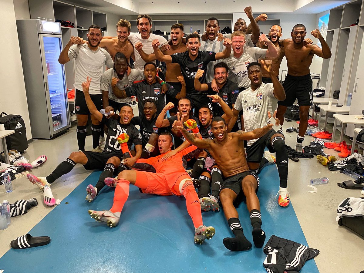 Bravo à l’équipe 🔴🔵 Direction Lisbonne 🦁 Merci a toutes et à tous pour votre soutien 🖤