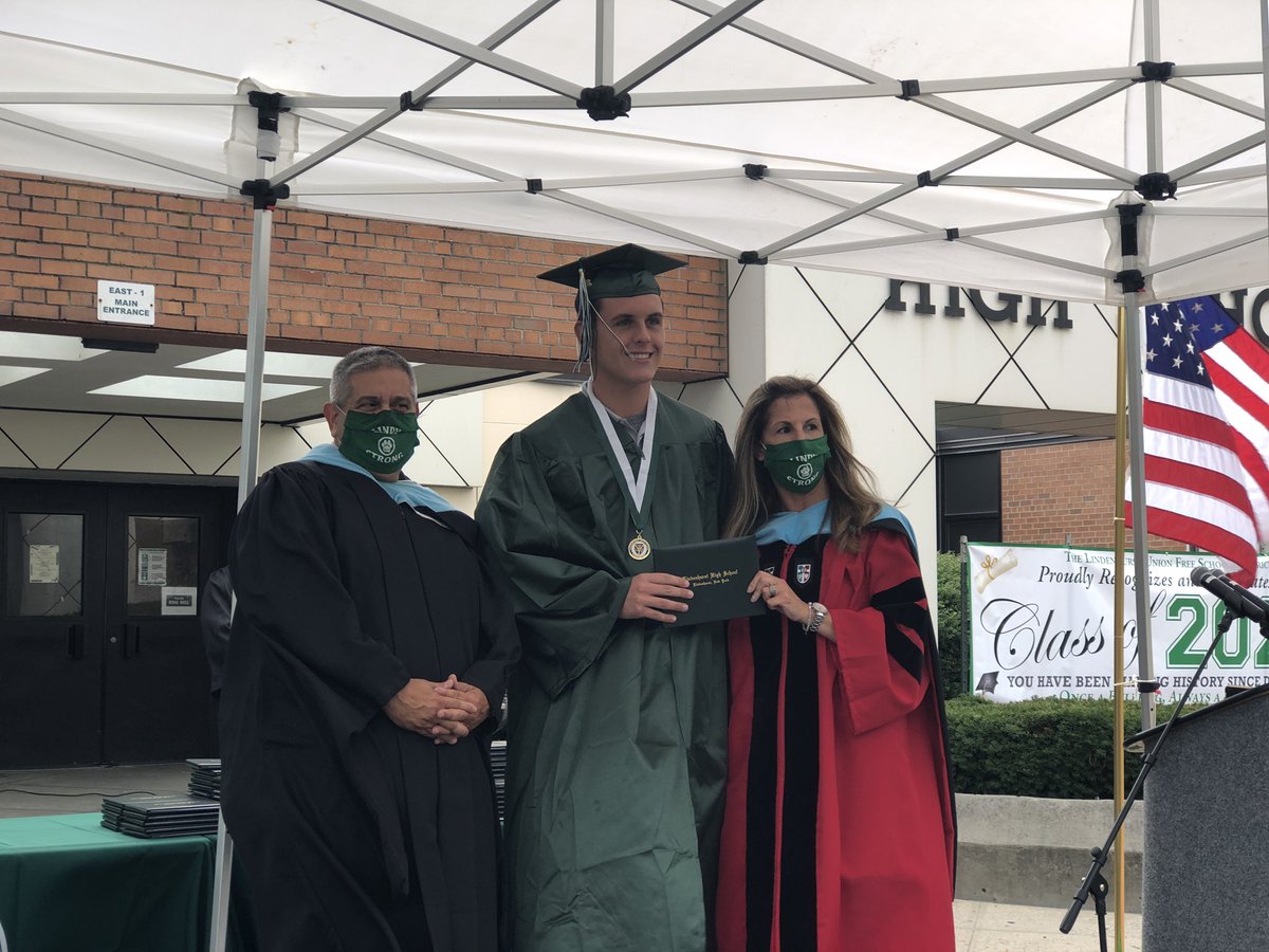 Lindenhurst UFSD tweet media