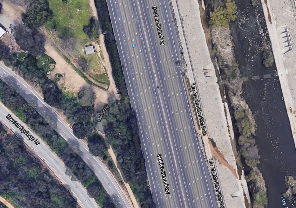 Further down there is a tunnel under the 5 that gets you into the park. It might be technically for horses only but it is the only way to get from the path to the park without biking on a road. (4/11)