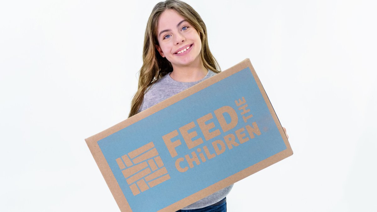 Our new Youth Ambassador isn't going to let coronavirus stop her from sharing how we can end childhood hunger together with all her fans! Join @emannbeasha as we tackle the crisis of food insecurity together. Learn more: bit.ly/3jvFFk3

#foodinsecurity #summerhunger