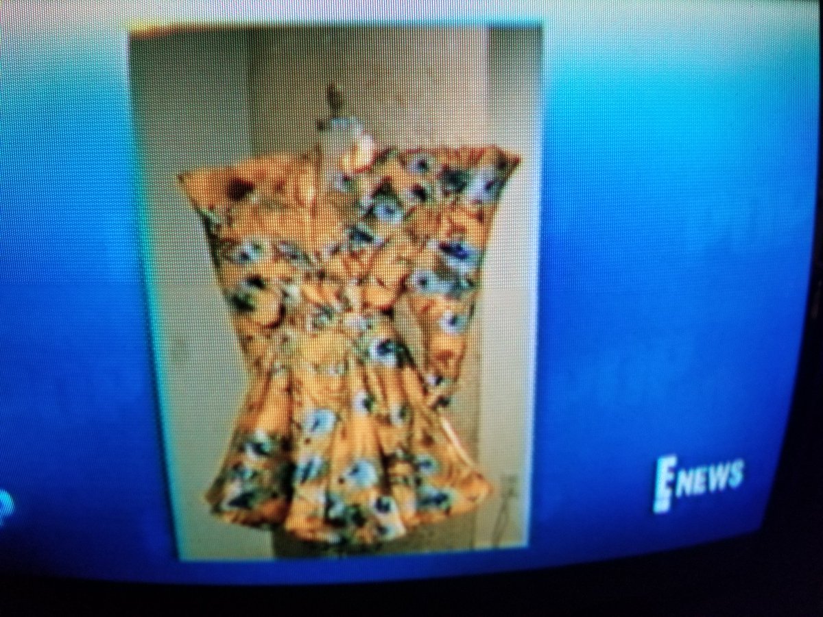 .<a href="/VennyEtienne/">Venny Etienne</a> Huge CONGRATS on manifesting ur #VisionBoard #goal of having @Beyoncé wear one of ur garments by 2020❣ I *love* that u were "Speaking it into existence" w/ur tweet of April 5, 2015 &amp; now here we are! Thanks 4 such a fine example of manifesting!👏👍😍Via <a href="/edailypop/">edailypop</a>